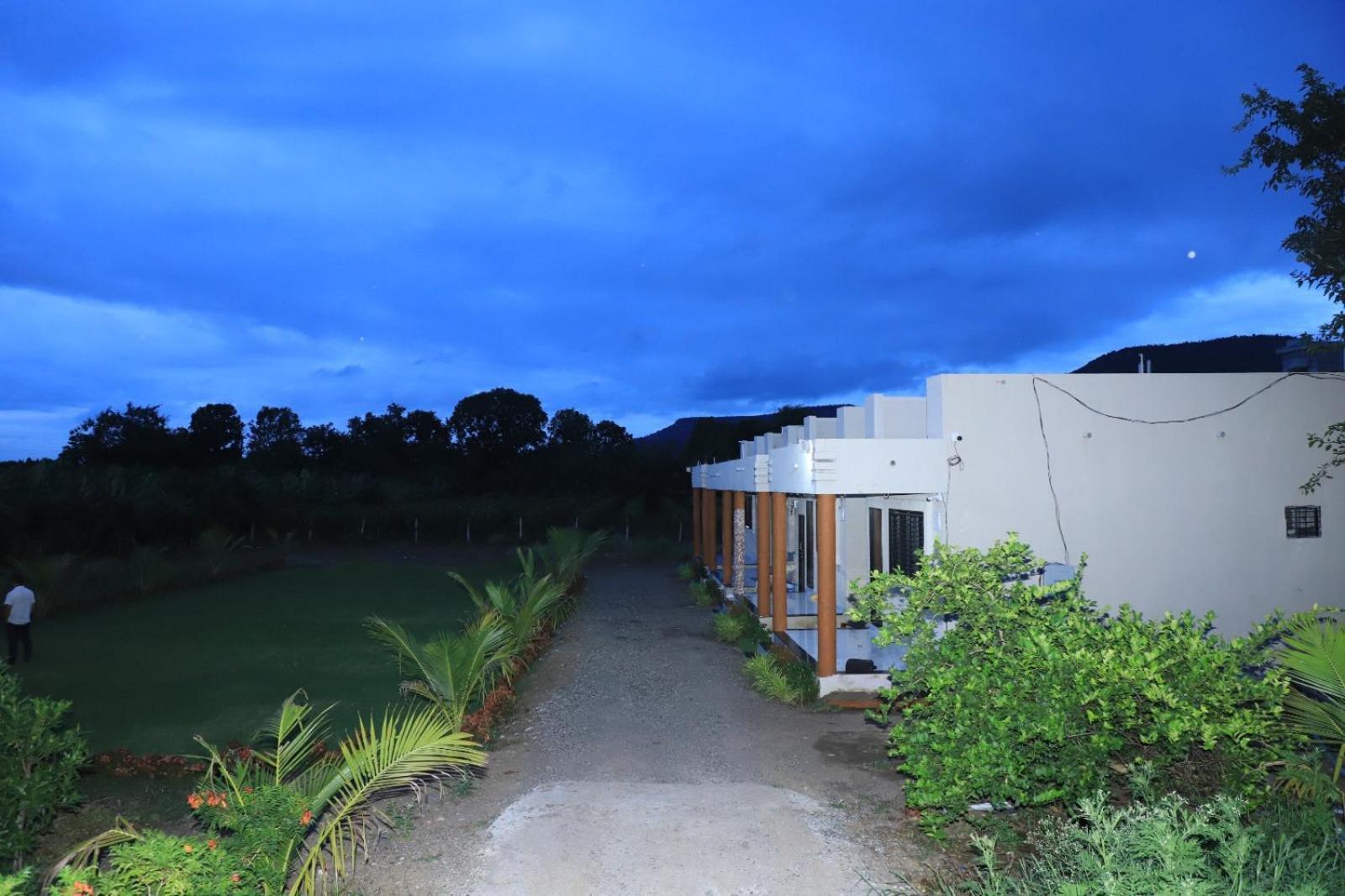 Shri Balaji Resort Ellora Exterior photo